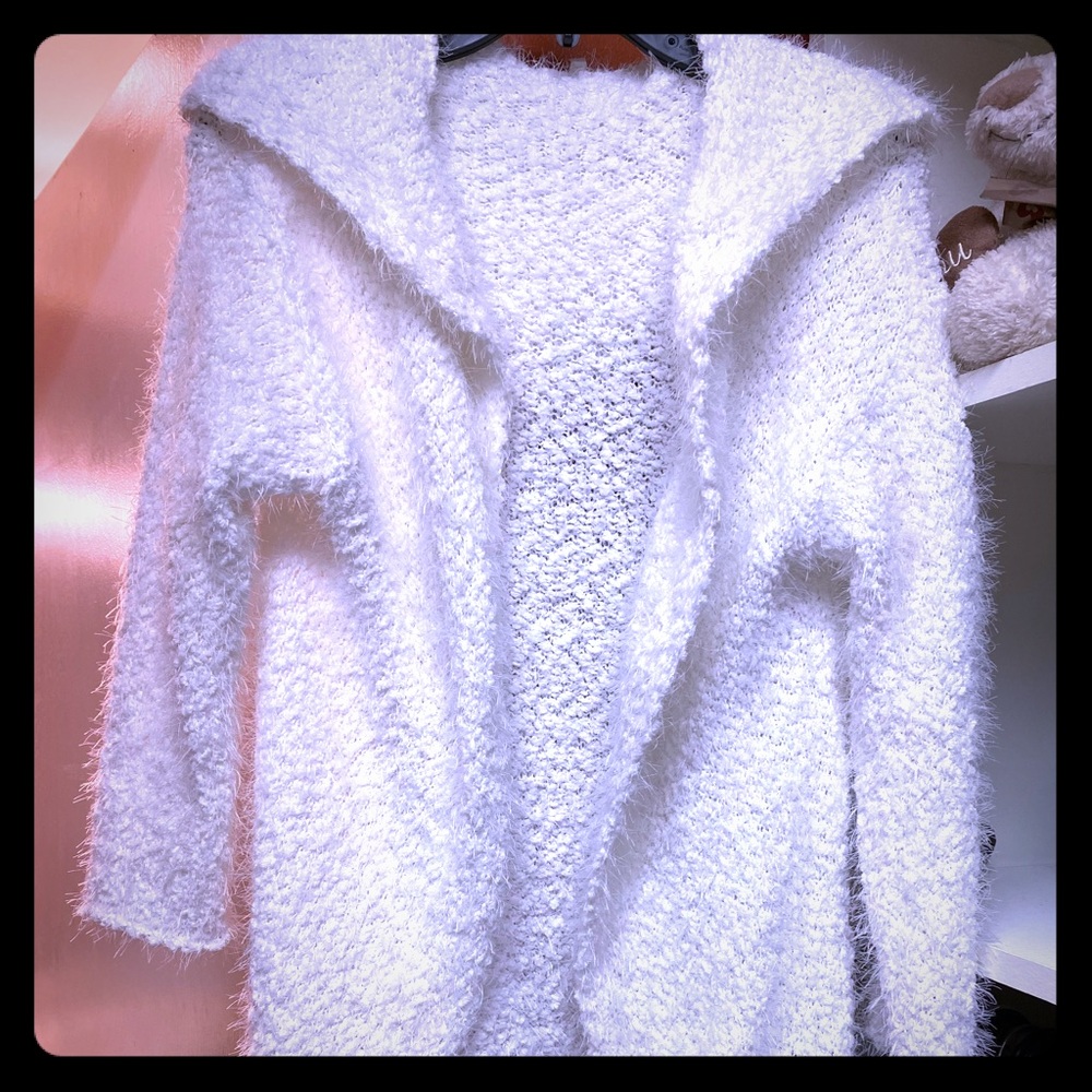 Long Sleeve popcorn mid length sweater with hood